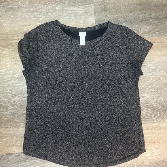 H&M Tops - H&M Black and White Textured Knit T-Shirt - Size M